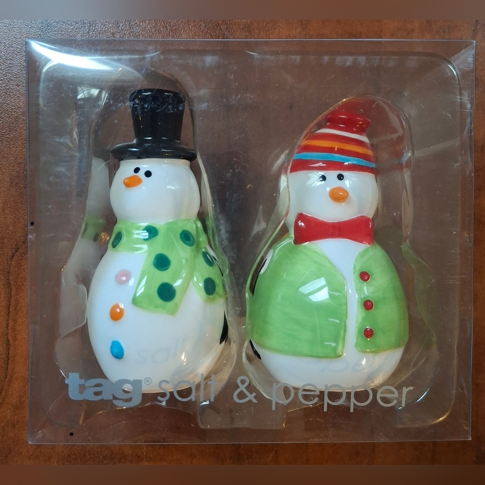 Tag Snowman Salt and Pepper Shakers